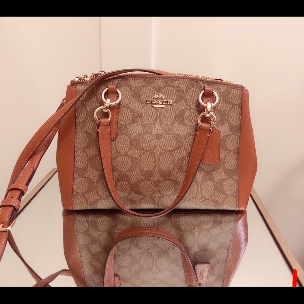 COPY - Coach F36619 Small Christie Carryall Bag